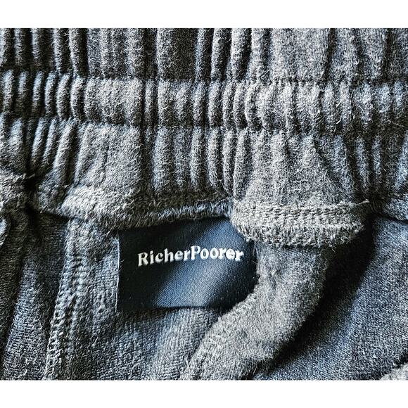 RICHER POORER workout pilates yoga hiking goop-fave terry sweat pocket shorts m - Picture 8 of 10